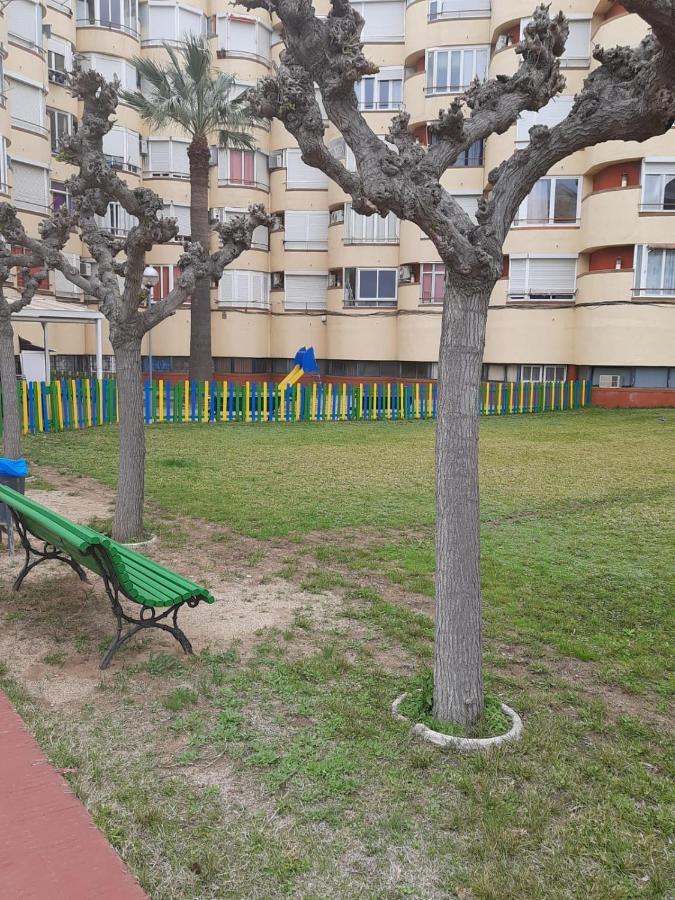 La Pineda Beach Studio Near Port Aventura Apartment ภายนอก รูปภาพ